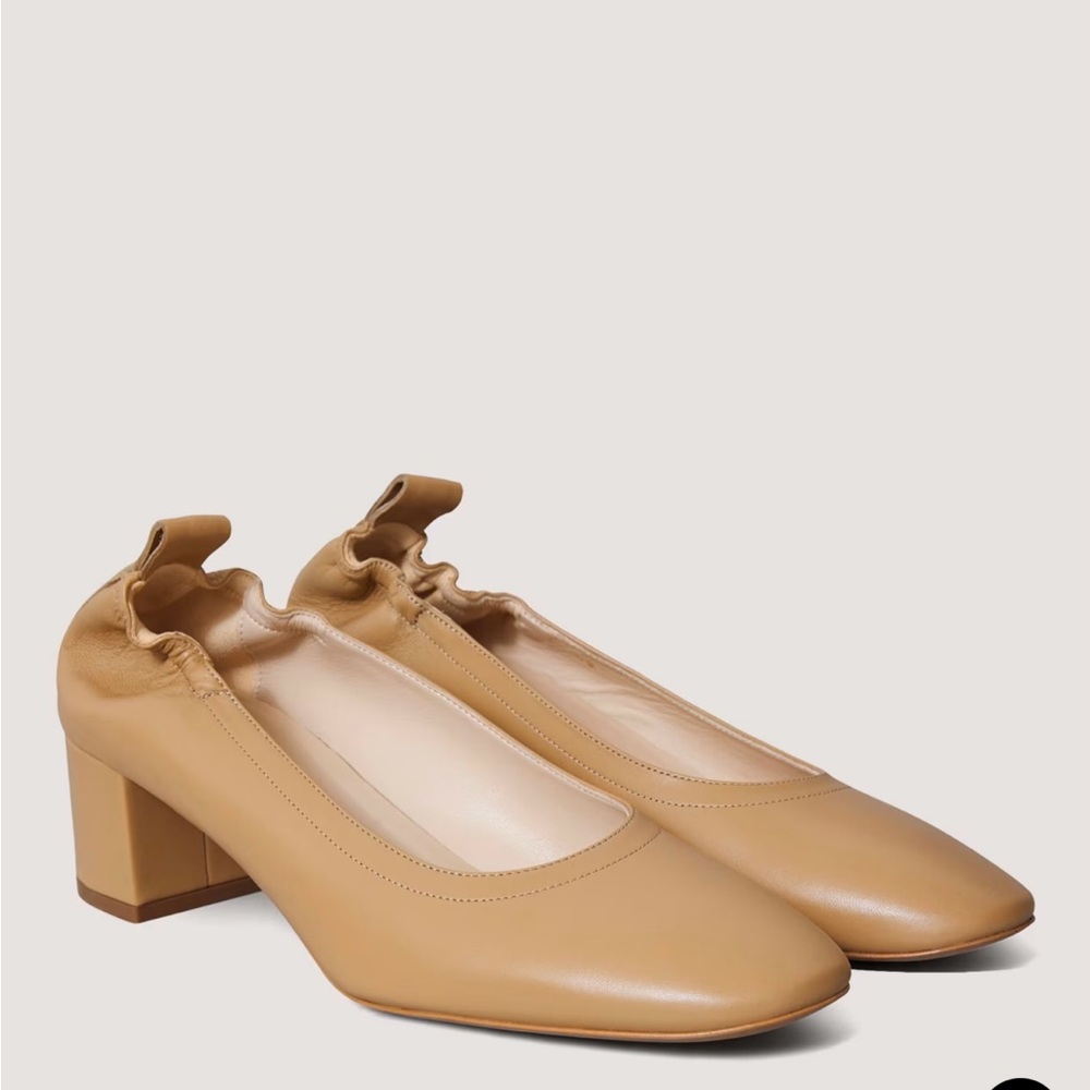 NWB Everlane The Italian Leather Day Heel, Light Taupe, Size 8